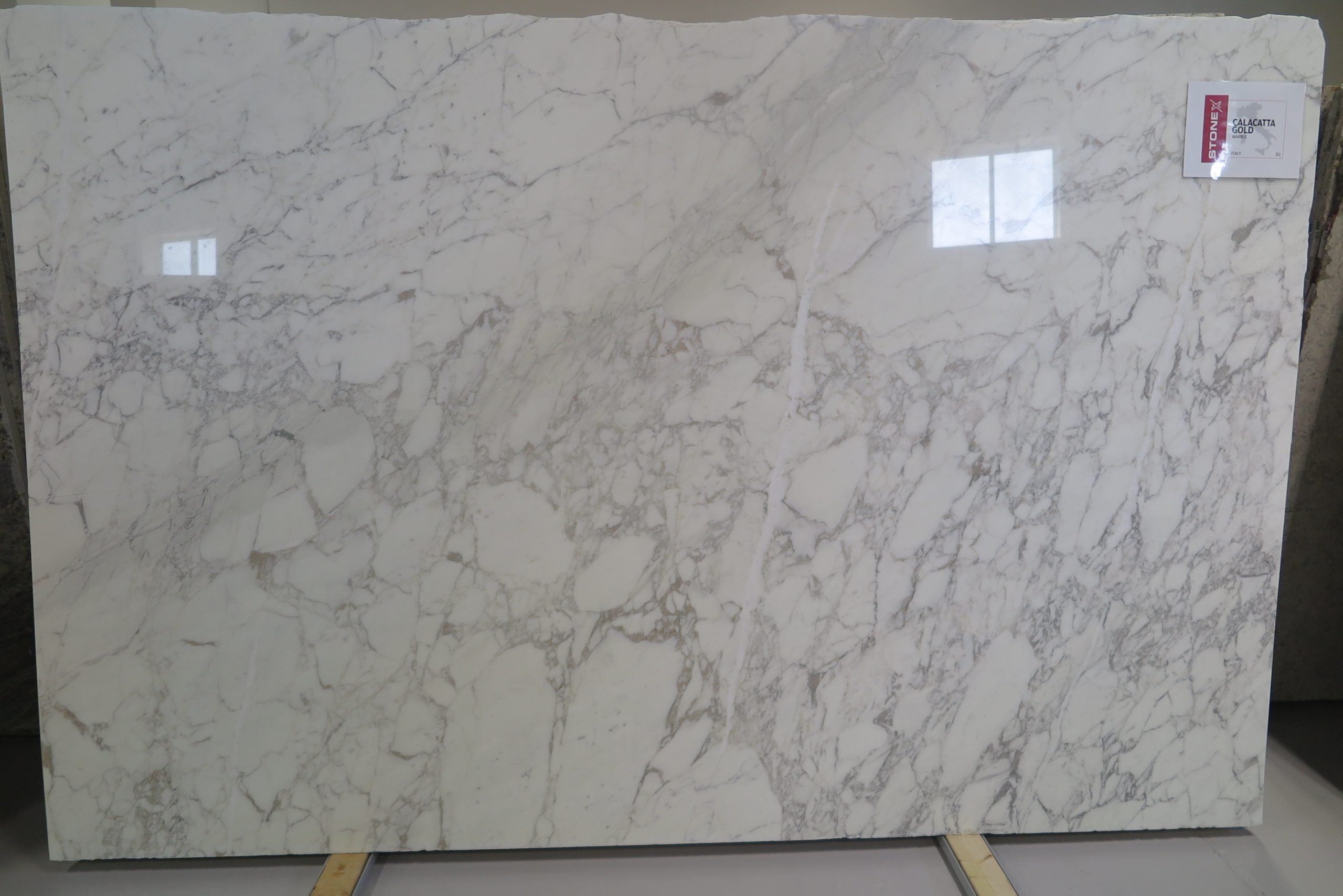 Calacatta Lighting Gold Marble
